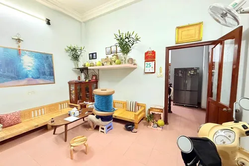  Bán nhà Quận 10 - 4 tầng, Khung BTCT, Sẵn ở