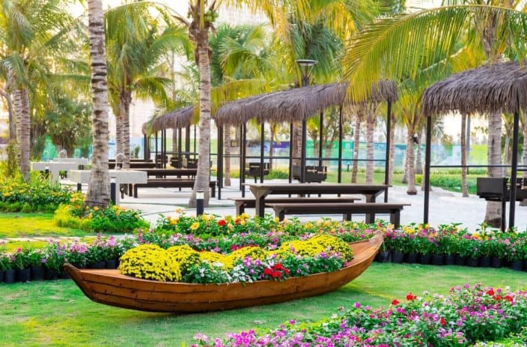 Vườn Nướng BBQ Vinhomes Grand Park: Không Gian Ăn Uống Vui Vẻ Cùng Gia Đình
