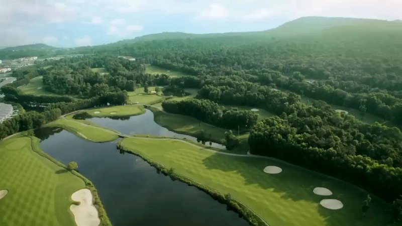 image-kham-pha-san-golf-18-lo-dang-cap-tai-vinhomes-can-gio-trai-nghiem-dinh-cao-70